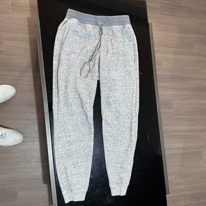 Lululemon Men's Jogger's - Size Medium